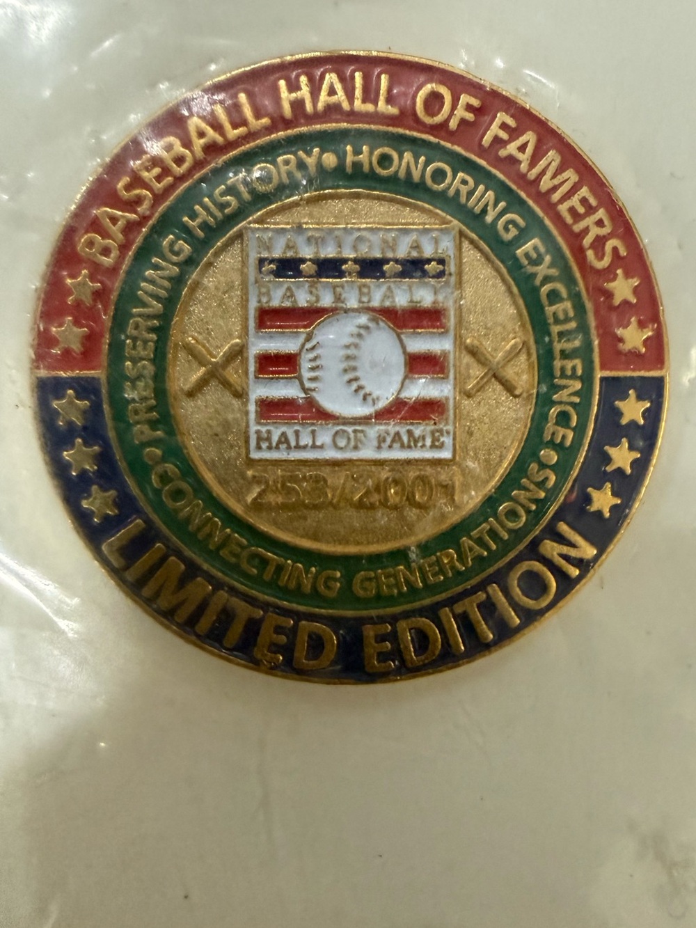 NWT Vintage 2001 National Baseball Hall of Fame Limited Edition Pin